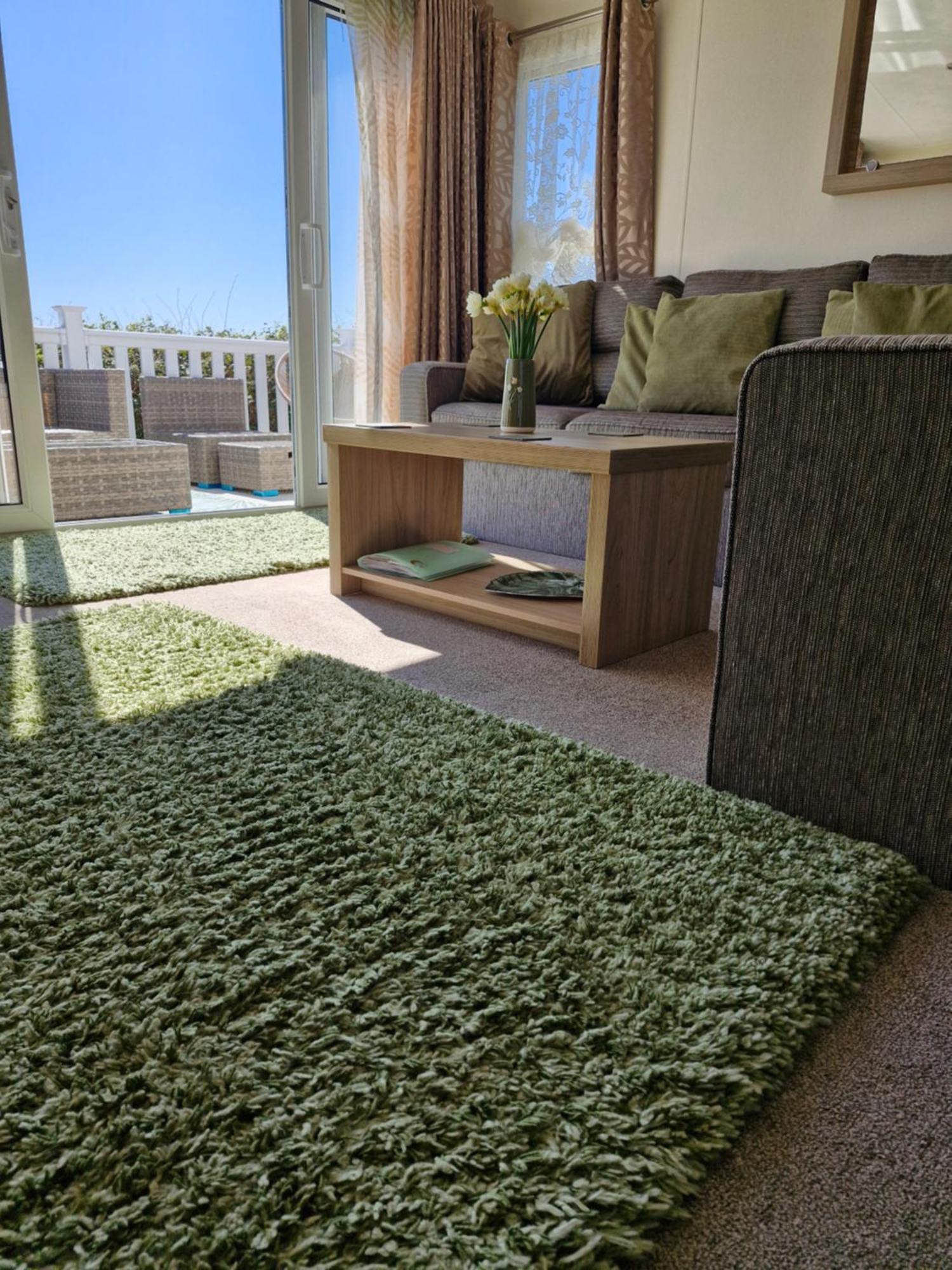 Beautiful 2 Bedroom Caravan, Holiday Park Tenby Saint Florence Buitenkant foto